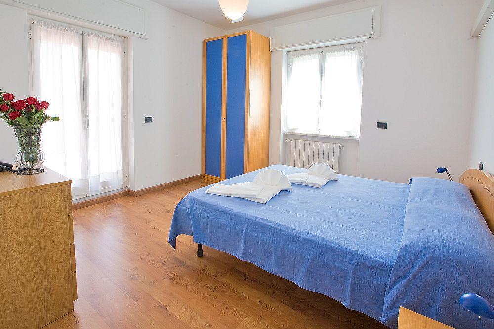 Residenza Adelaide Aparthotel Finale Ligure Bagian luar foto