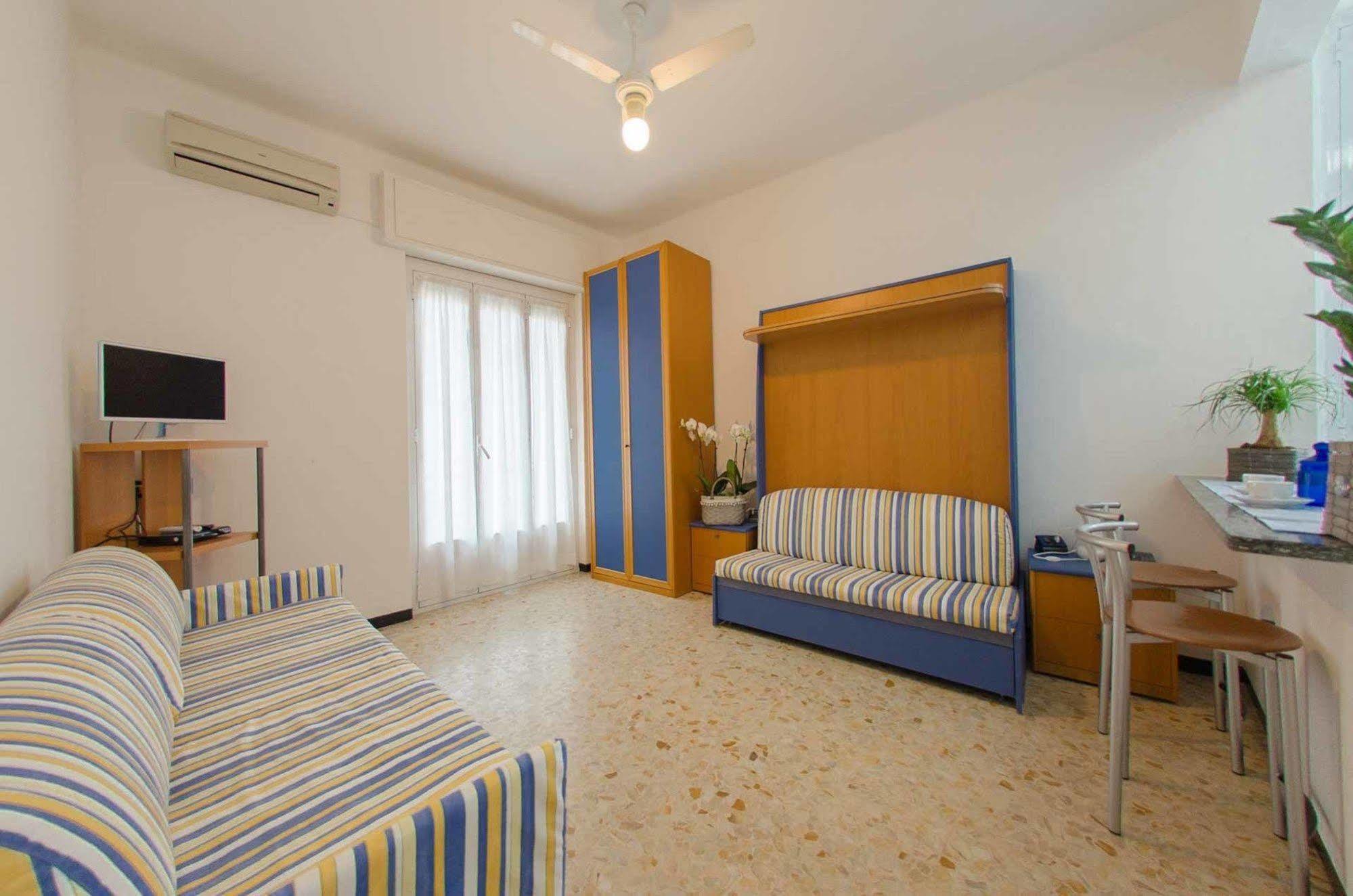 Residenza Adelaide Aparthotel Finale Ligure Bagian luar foto