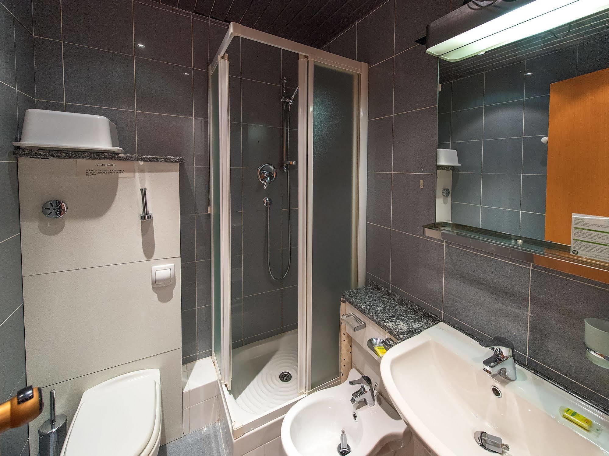 Residenza Adelaide Aparthotel Finale Ligure Bagian luar foto