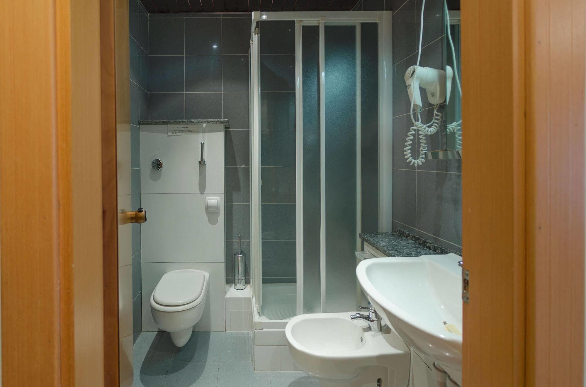 Residenza Adelaide Aparthotel Finale Ligure Bagian luar foto